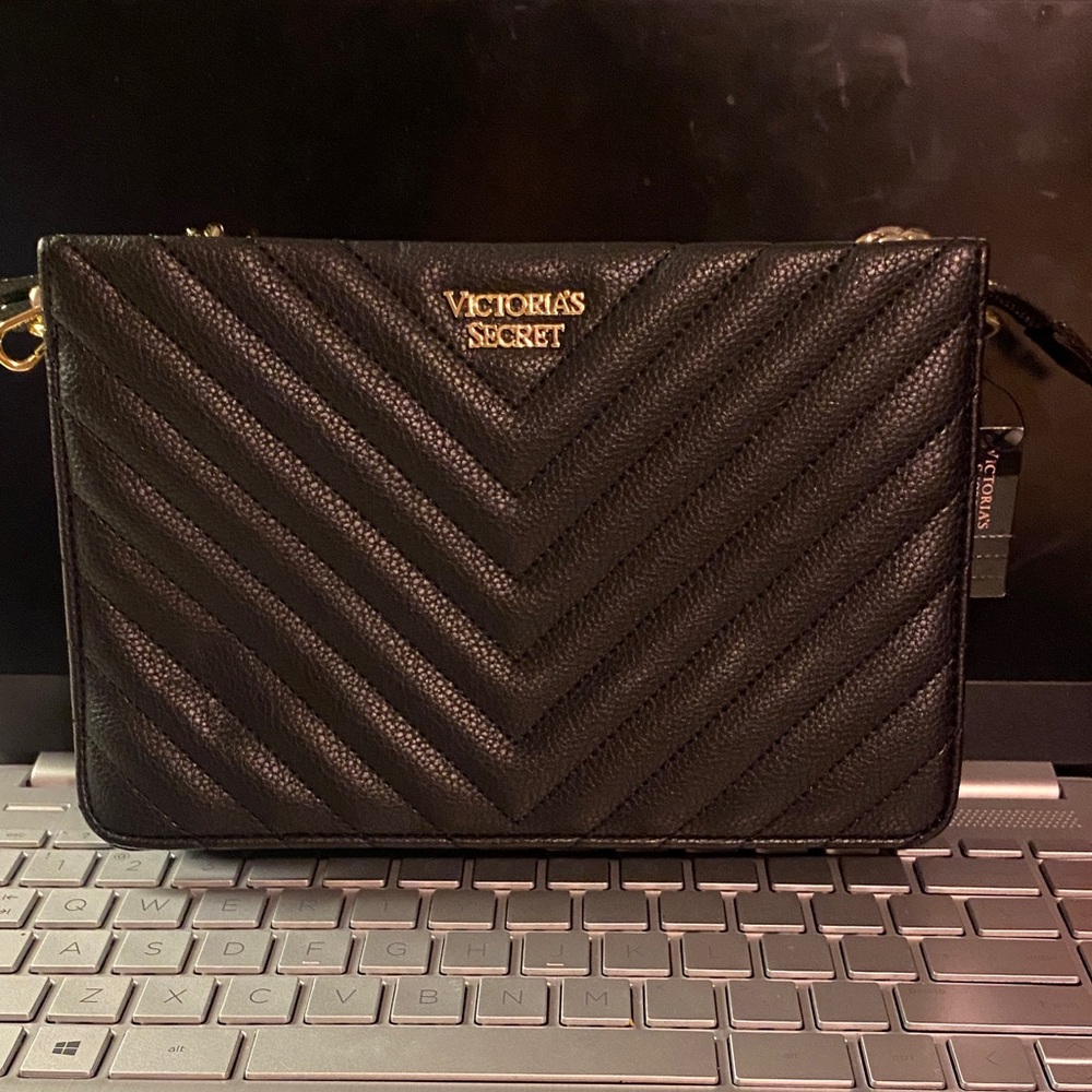 NWT, Victoria's Secret Black Quilted Women's Bag Purse W/ Adjustable Gold Straps